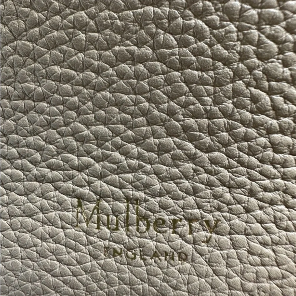 Mulberry Gray Pebbled Grain Leather Small Abbey Bucket Shoulder Bag - Picture 12 of 16